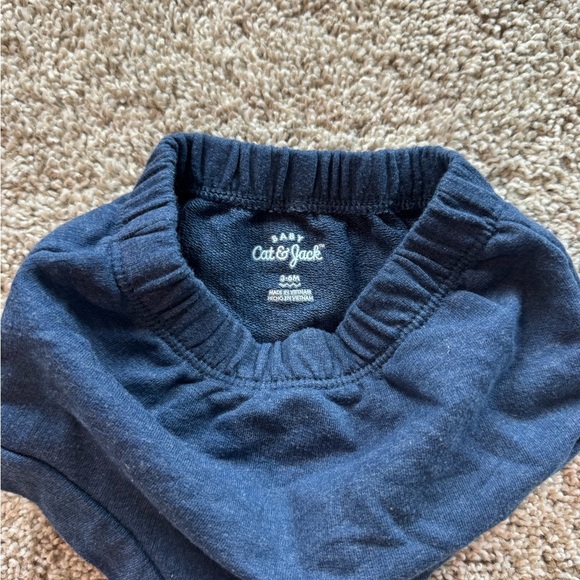 Cat & Jack 2-Piece Eyelet Top and Bloomer short Set outfit– Size 3-6 Months - Picture 10 of 11